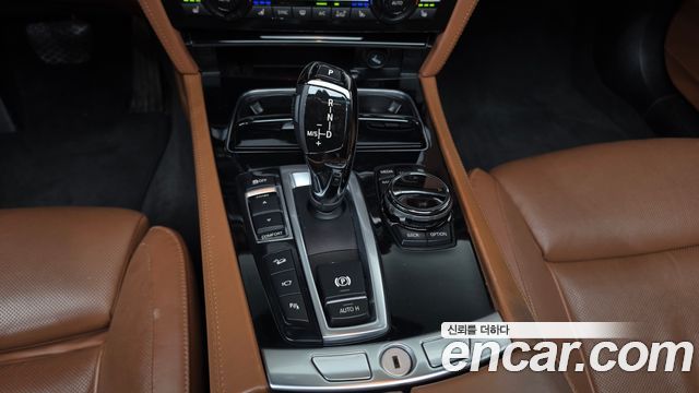 BMW 7 Series (F01) 740d xDrive Individual 2015 — фото 9