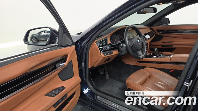 BMW 7 Series (F01) 740d xDrive Individual 2015 — фото 10