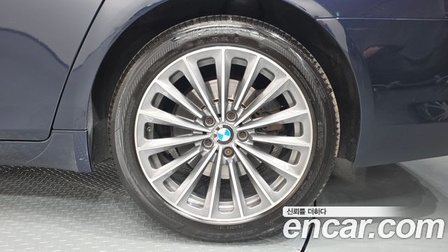 BMW 7 Series (F01) 740d xDrive Individual 2015 — фото 21