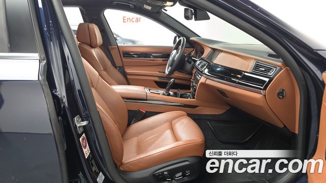 BMW 7 Series (F01) 740d xDrive Individual 2015 — фото 26
