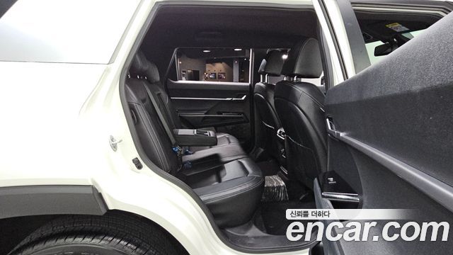 KG Mobility (SsangYong) Torres Gasoline 1.5 2WD T5 2023 — фото 12