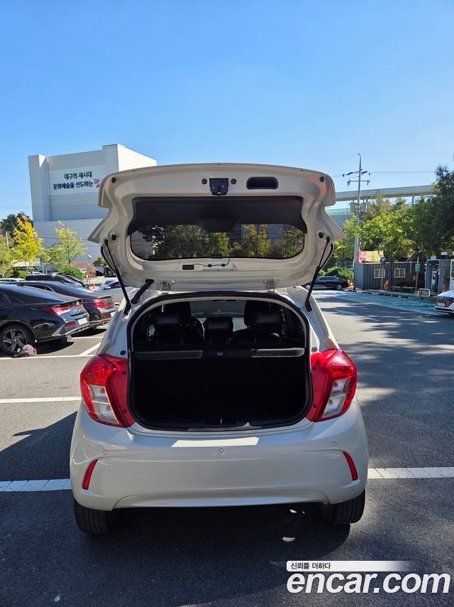 Chevrolet Spark Premier 2021 — фото 5
