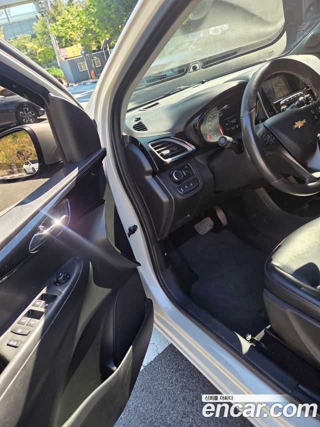 Chevrolet Spark Premier 2021 — фото 16