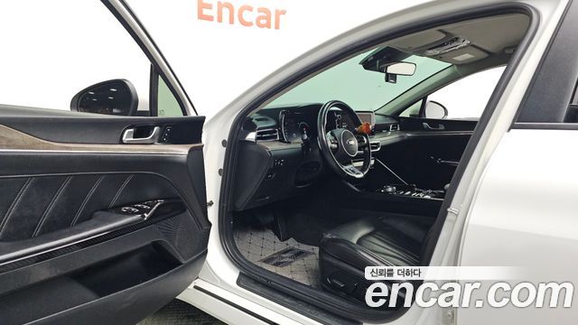 Kia K5 (III) 2.0 Signature 2020 — фото 10