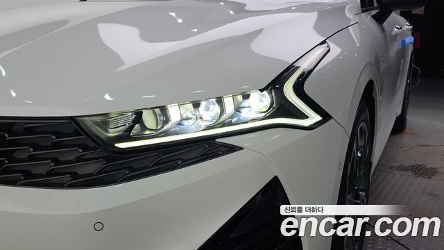 Kia K5 (III) 2.0 Signature 2020 — фото 22