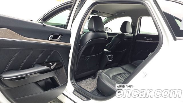 Kia K5 (III) 2.0 Signature 2020 — фото 26