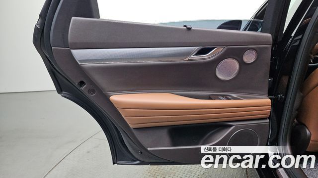Genesis G80 (RG3) Gasoline 2.5 Turbo AWD 2024 — фото 25