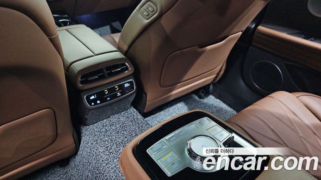 Genesis G80 (RG3) Gasoline 2.5 Turbo AWD 2024 — фото 32