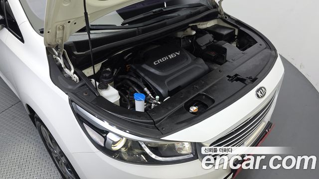Kia Carnival 9-seater Prestige 2015 — фото 6