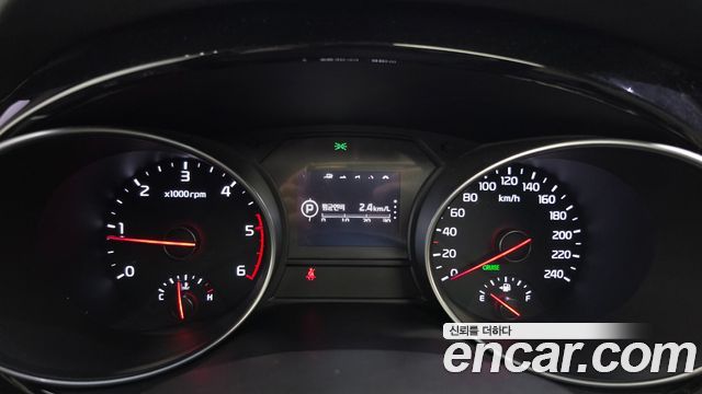 Kia Carnival 9-seater Prestige 2015 — фото 8