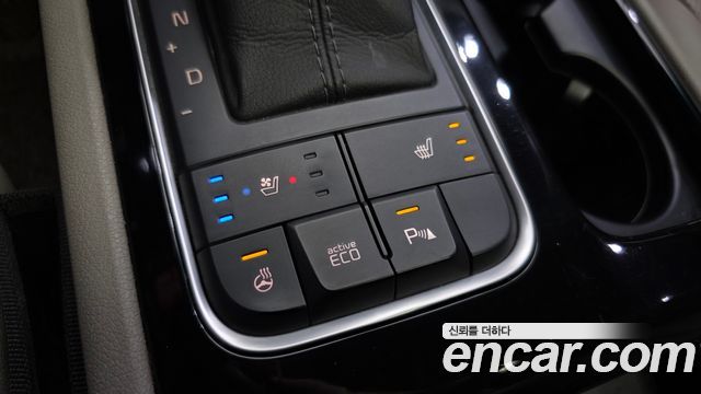 Kia Carnival 9-seater Prestige 2015 — фото 18