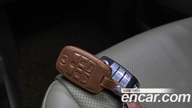 Kia Carnival 9-seater Prestige 2015 — фото 28