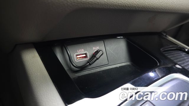 Kia Carnival 9-seater Prestige 2015 — фото 30