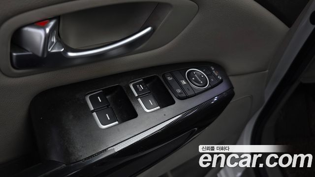 Kia Carnival 9-seater Prestige 2015 — фото 37