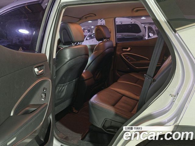 Hyundai Santa Fe (DM) Diesel(e-VGT) 2.0 2WD Premium 2014 — фото 15