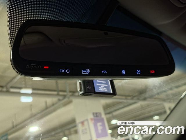 Hyundai Santa Fe (DM) Diesel(e-VGT) 2.0 2WD Premium 2014 — фото 22