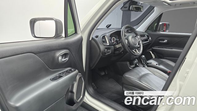 Jeep Renegade 2.4 Limited 2020 — фото 10