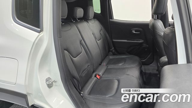 Jeep Renegade 2.4 Limited 2020 — фото 15