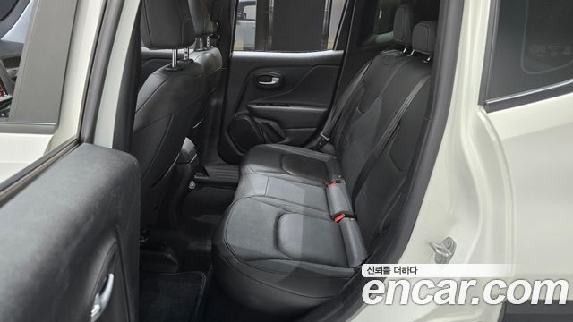 Jeep Renegade 2.4 Limited 2020 — фото 16