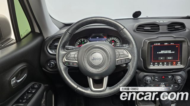 Jeep Renegade 2.4 Limited 2020 — фото 18