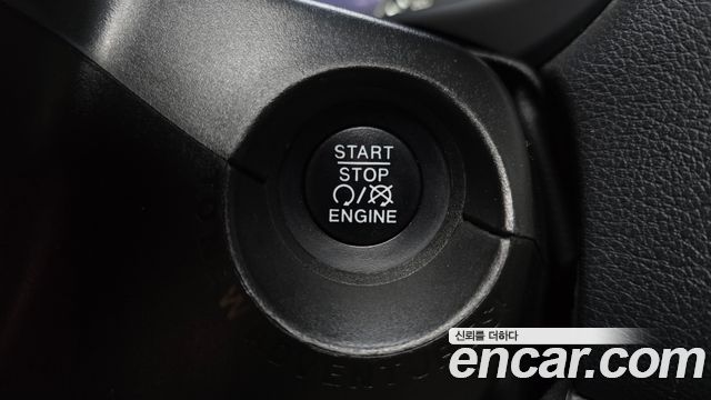 Jeep Renegade 2.4 Limited 2020 — фото 23