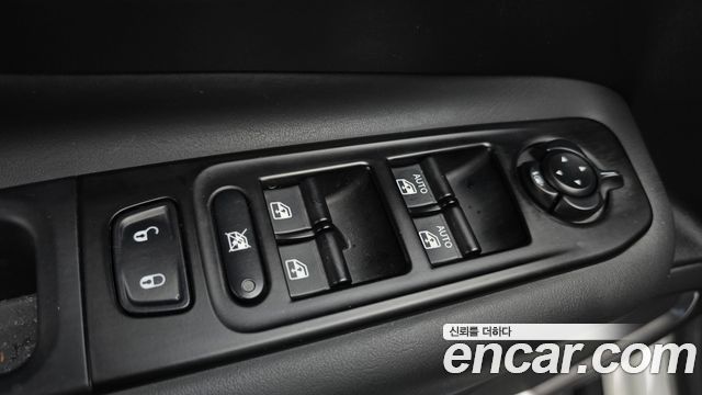 Jeep Renegade 2.4 Limited 2020 — фото 37