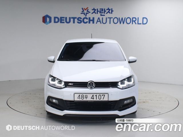 Volkswagen Polo 1.4 TDI R-Line 5th 2015 — фото 3