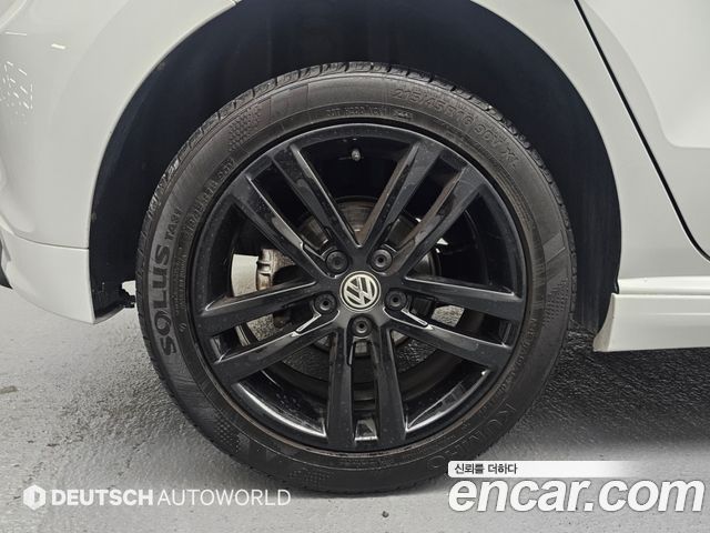 Volkswagen Polo 1.4 TDI R-Line 5th 2015 — фото 5