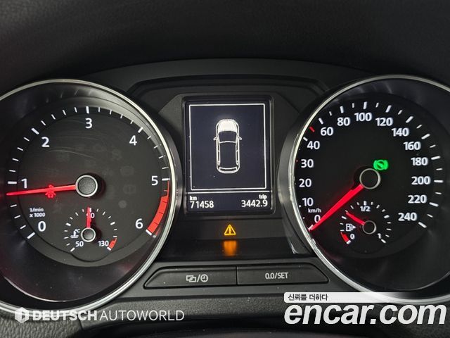 Volkswagen Polo 1.4 TDI R-Line 5th 2015 — фото 8