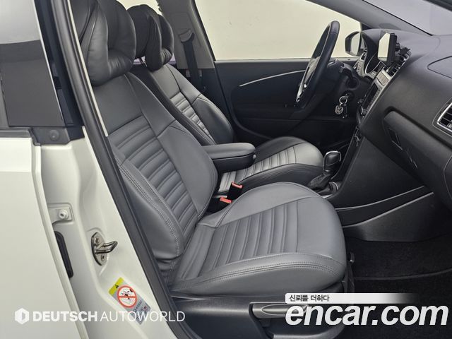 Volkswagen Polo 1.4 TDI R-Line 5th 2015 — фото 10