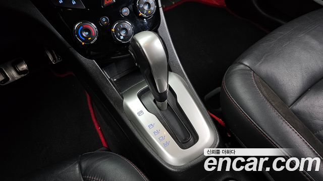 Chevrolet Aveo Hatchback 1.4 Turbo RS 2014 — фото 9