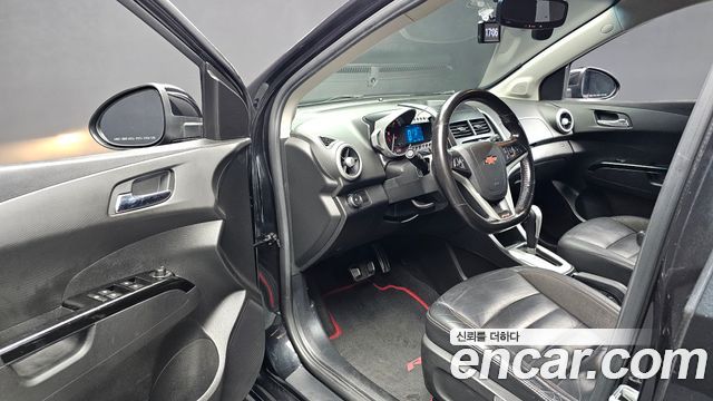 Chevrolet Aveo Hatchback 1.4 Turbo RS 2014 — фото 10