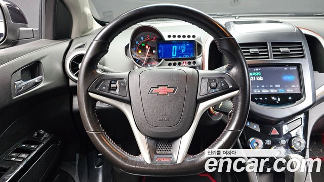 Chevrolet Aveo Hatchback 1.4 Turbo RS 2014 — фото 13