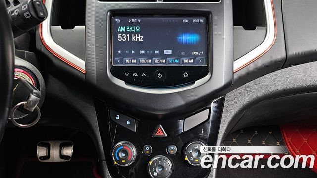 Chevrolet Aveo Hatchback 1.4 Turbo RS 2014 — фото 14