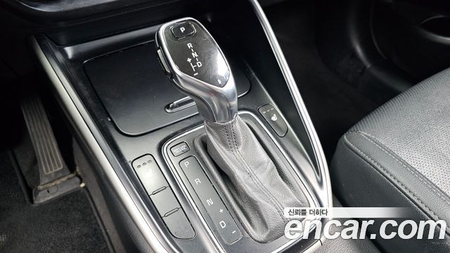 Kia Carens 2.0 LPI Luxury 2017 — фото 9