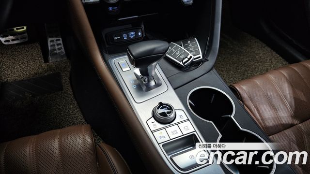 Genesis G70 2.0T AWD Elite 2019 — фото 9