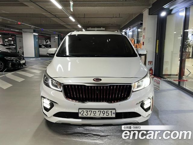 Kia Carnival 11-seater Prestige 2018 — фото 2