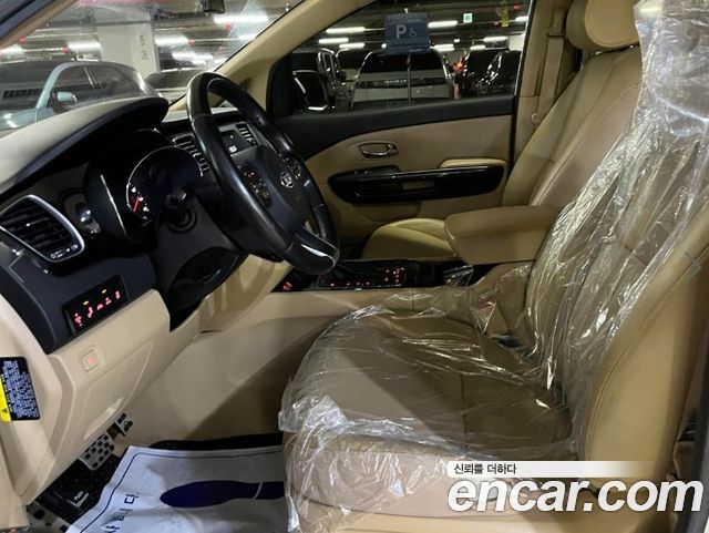 Kia Carnival 11-seater Prestige 2018 — фото 17