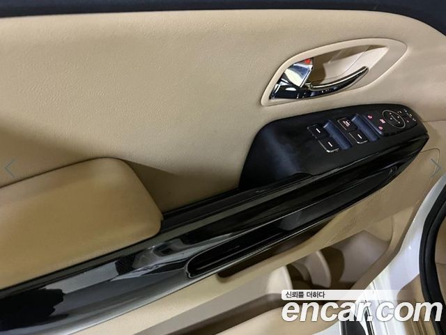 Kia Carnival 11-seater Prestige 2018 — фото 18