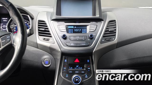 Hyundai Avante 1.6 GDi Modern Standard 2014 — фото 14