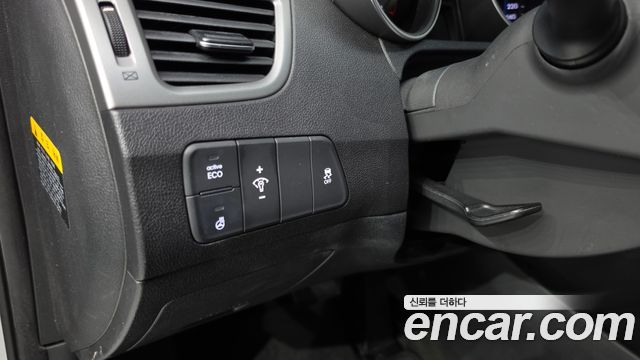 Hyundai Avante 1.6 GDi Modern Standard 2014 — фото 18