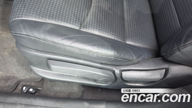 Hyundai Avante 1.6 GDi Modern Standard 2014 — фото 31