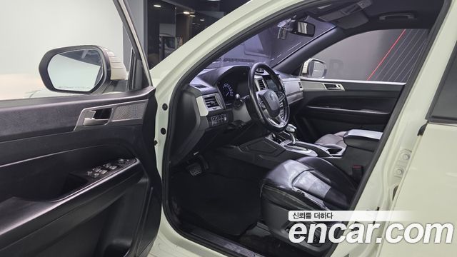 KG Mobility (SsangYong) Rexton Sports Khan Diesel 2.2 4WD Professional X (5-Link) 2019 — фото 10