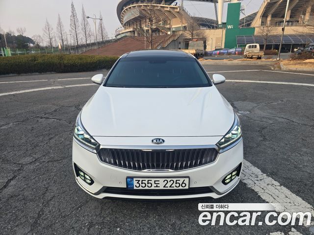 Kia K7 3.0 LPI Luxury (Rental Car)
