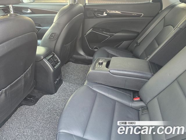 Kia K7 3.0 LPI Luxury (Rental Car) 2018 — фото 16