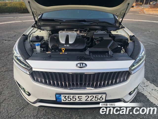 Kia K7 3.0 LPI Luxury (Rental Car) 2018 — фото 24