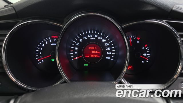 Kia K5 LPI Prestige 2013 — фото 8