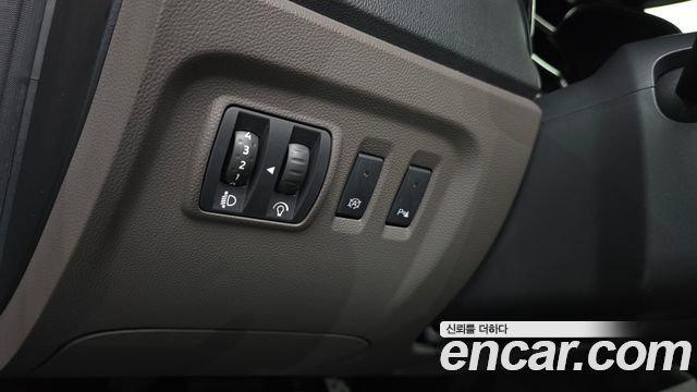 Renault Korea QM3 RE Signature 2017 — фото 16
