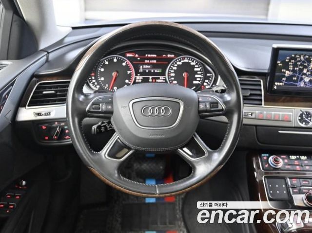 Audi A8 4.0 TFSI Quattro LWB D4 2014 — фото 17