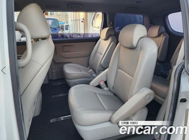 Kia Carnival 9-Seater Luxury 2019 — фото 21